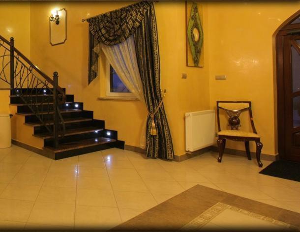 Hotel Andersen เชชูฟ ภายนอก รูปภาพ